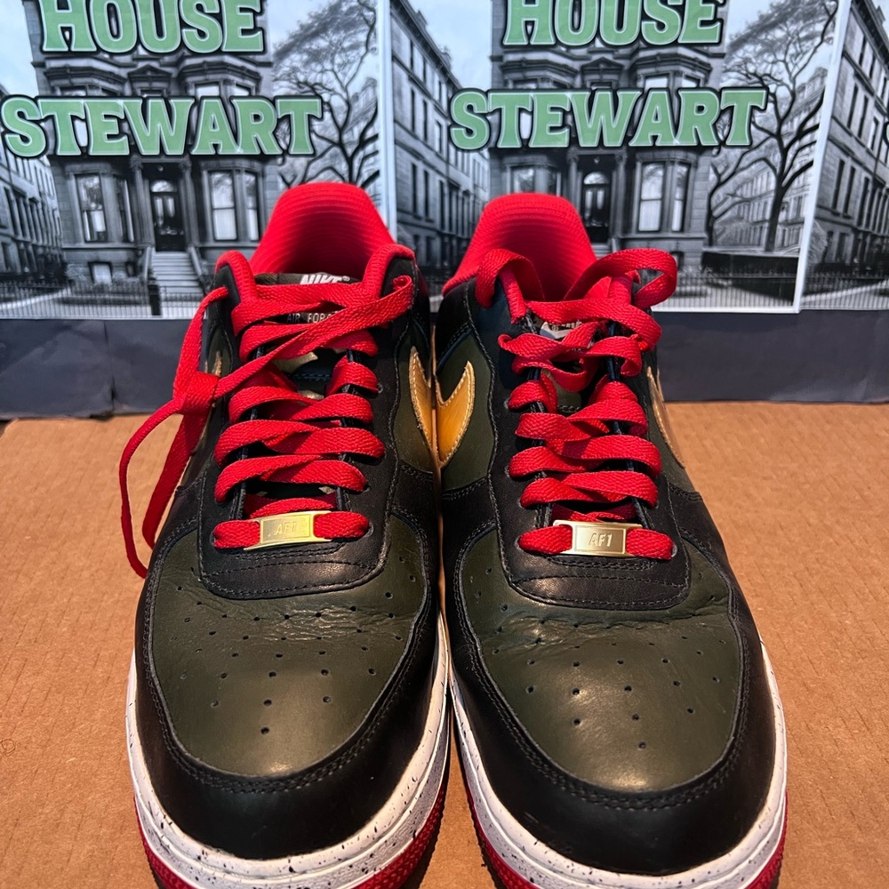 Nike Air Force One - Picture 2 of 3